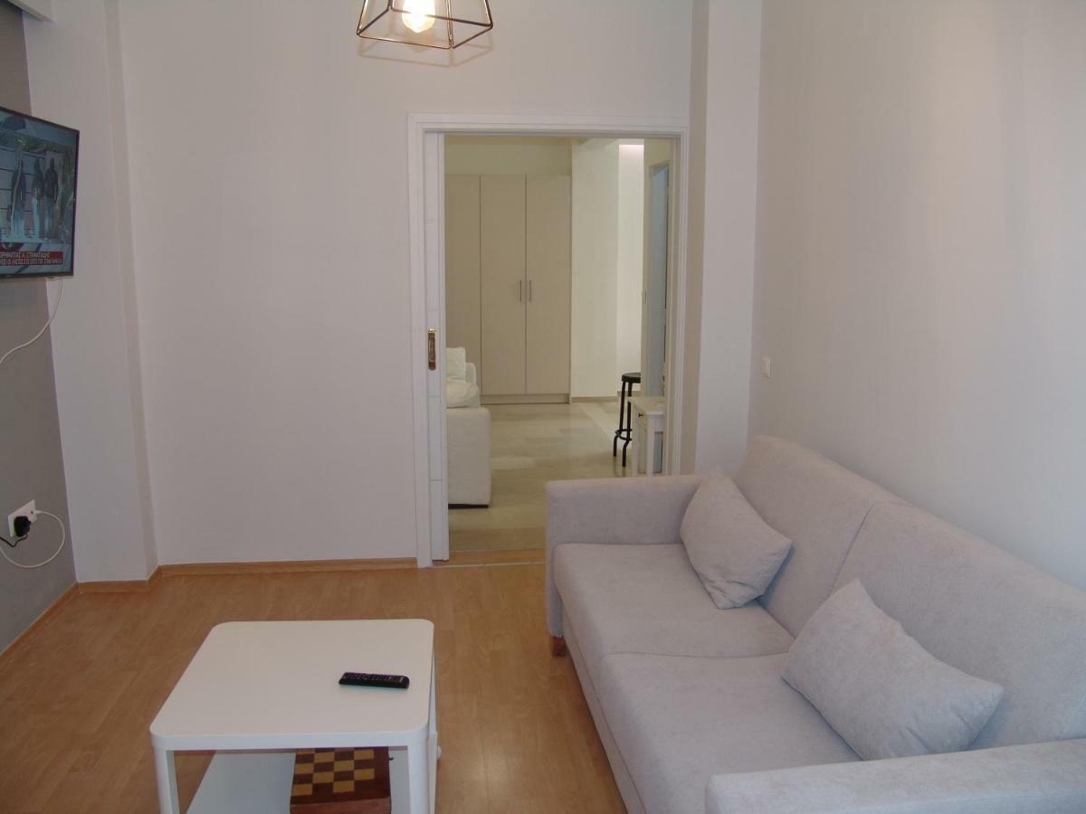 Grace Apartments Λουτράκι Εξωτερικό φωτογραφία